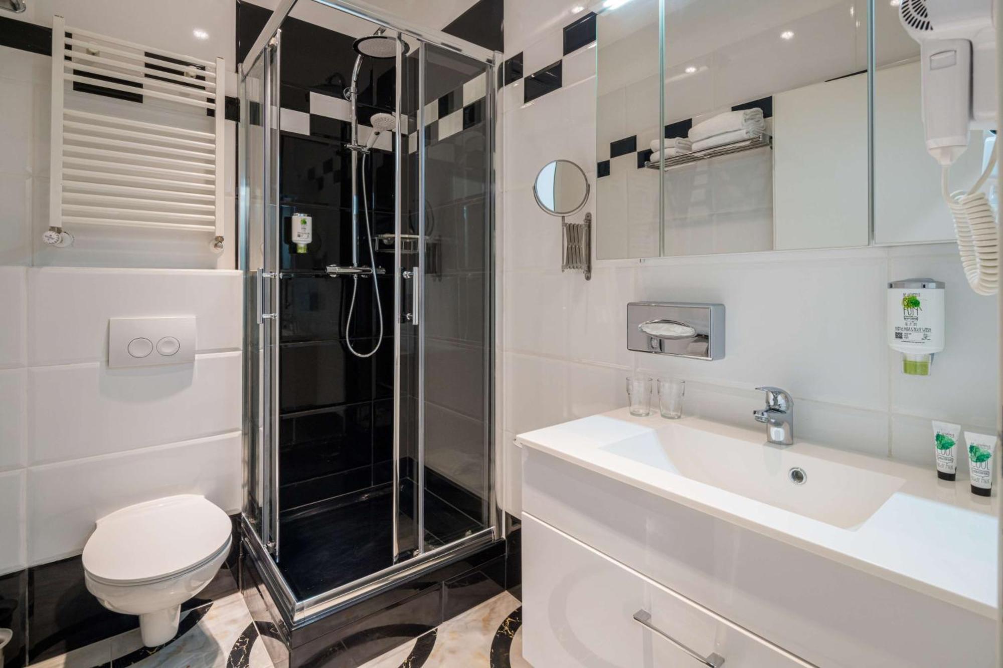 Best Western Plus Celebrity Suites Виена Екстериор снимка