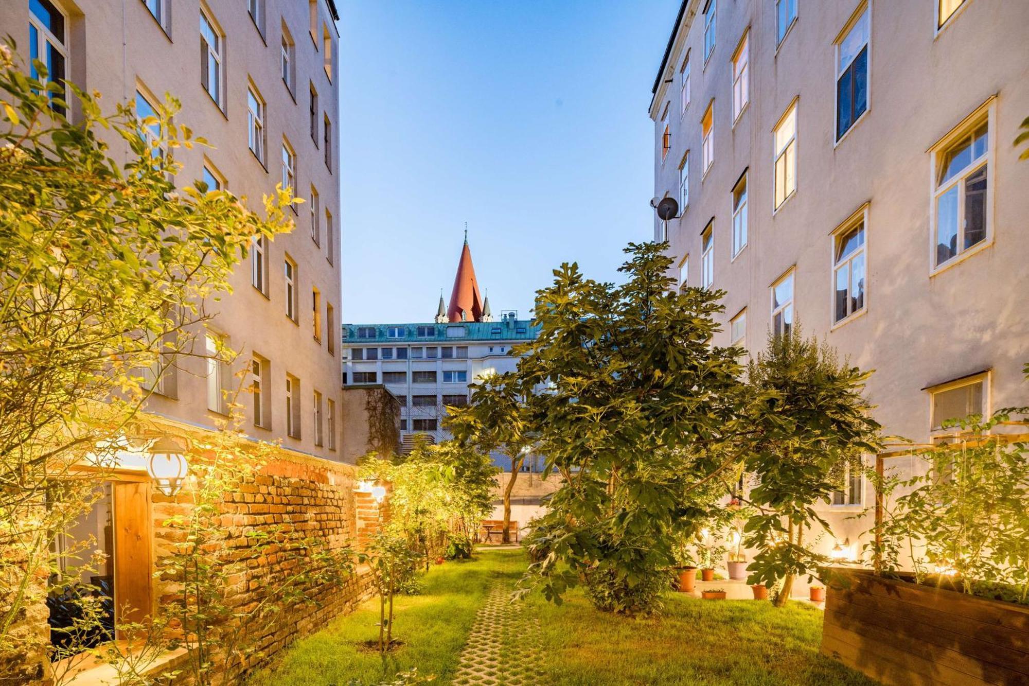 Best Western Plus Celebrity Suites Виена Екстериор снимка